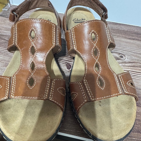 Ladies Clark’s Soft Cushion Brown Leather Sandals - Size 10M - Picture 1 of 4